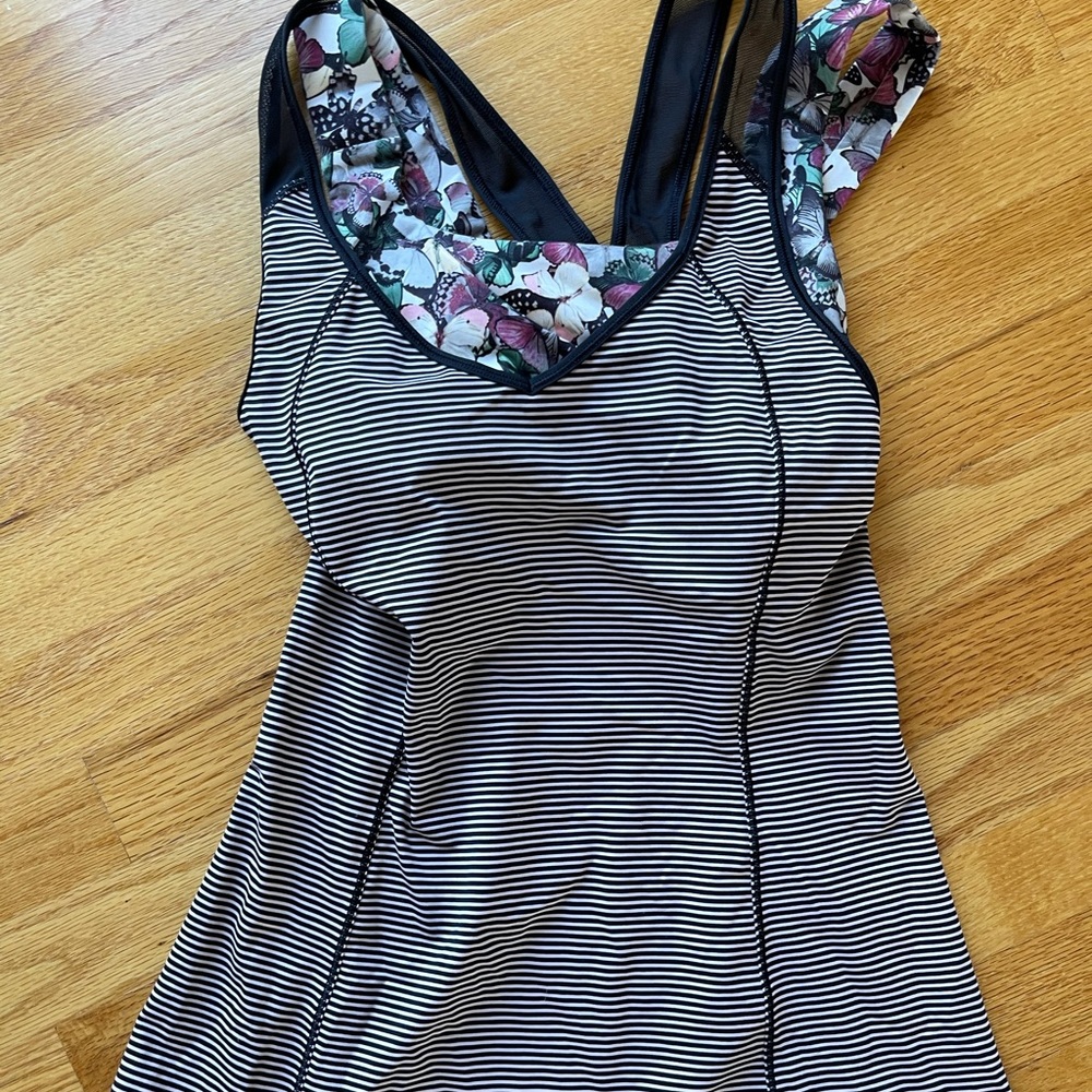 Lululemon built in tank